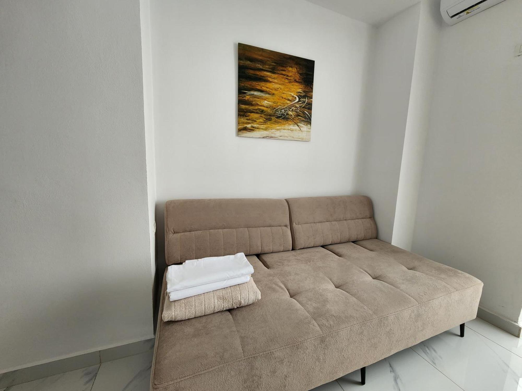 Central Tirana Apartment Getaway Ngoại thất bức ảnh